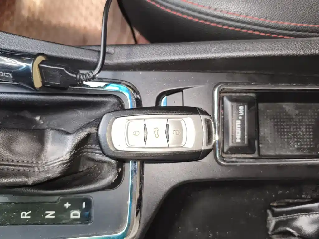 Geely Emgrand 2015 2015 Sedan 1.3T CVT Upward Edition