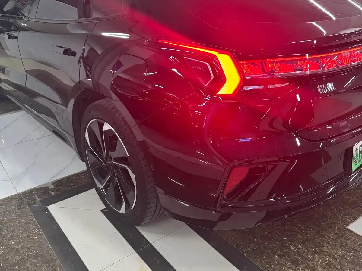 ZEEKR EXTREME KRYPTON 001