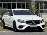 صورة 3 - Mercedes-Benz E-Class