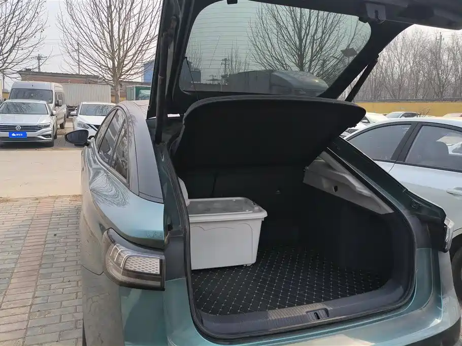 VOLKSWAGEN ID.7 VIZZION