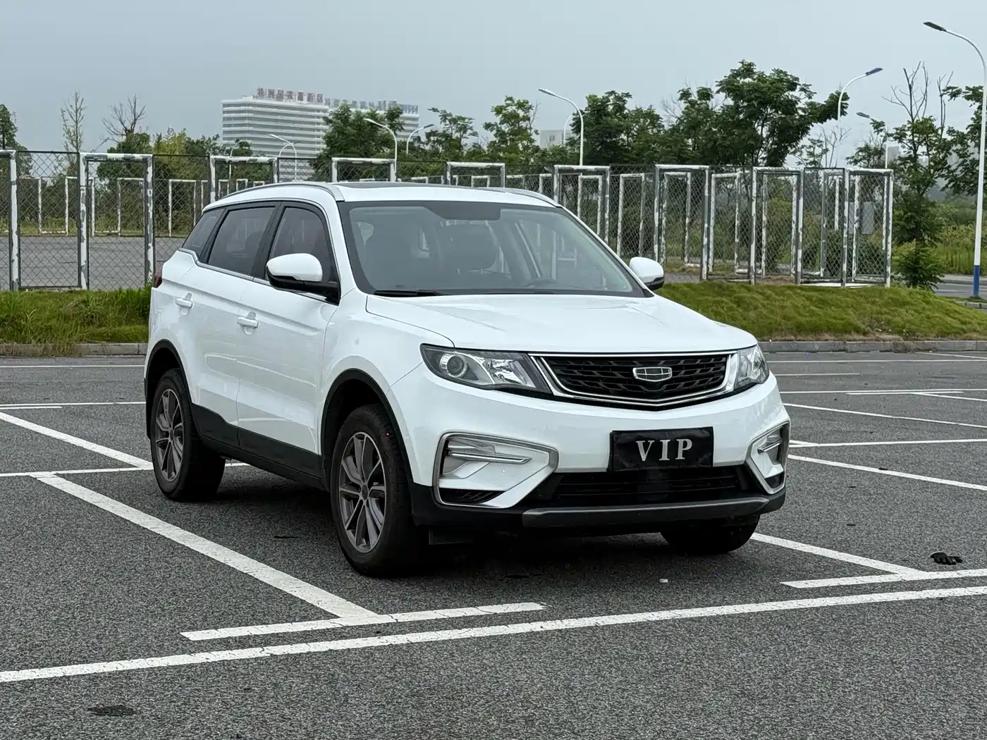 Фото 3 - Geely Boyue
