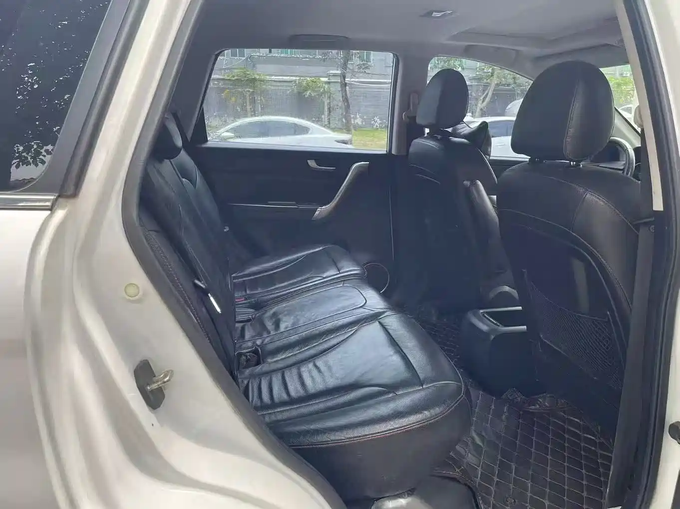 Haval H6 2013 Sport Edition 1.5T Manual 2WD Premium фото 10