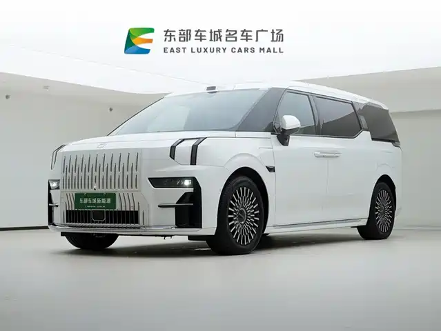 Zeekr 009 7 мест с проходом, полный привод, 108kWh