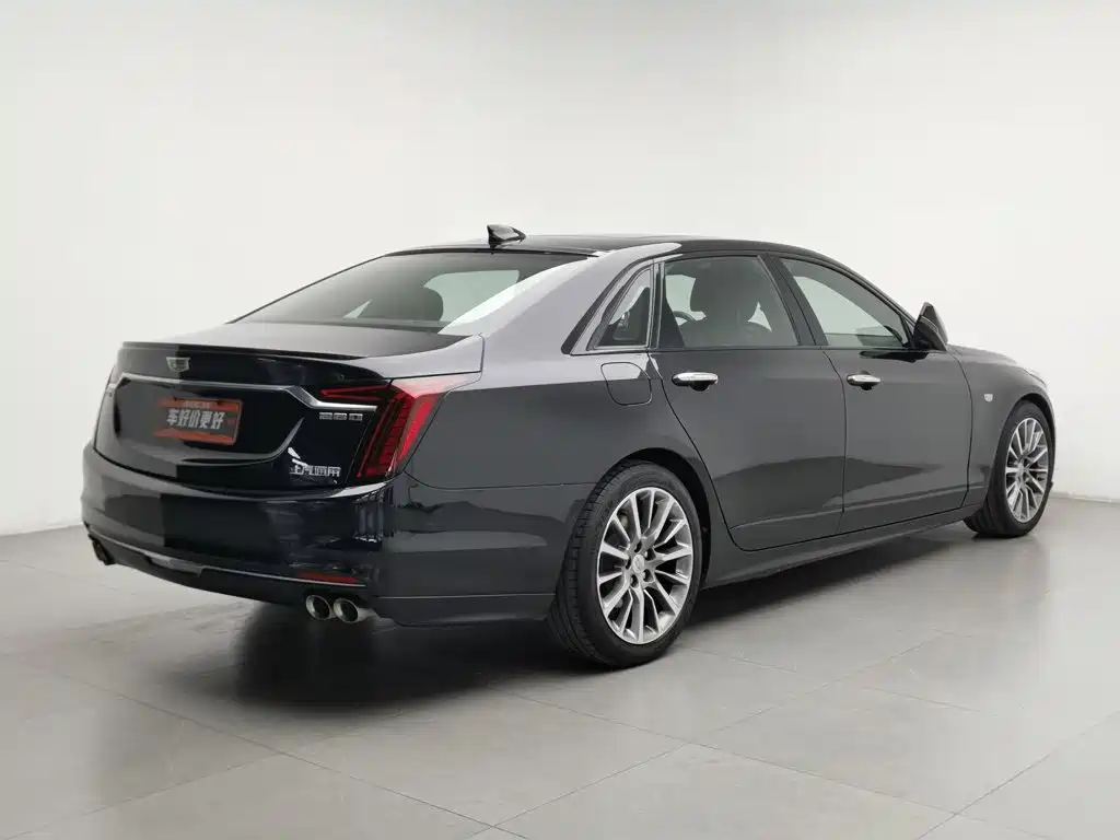 Фото 2 - Cadillac CT6