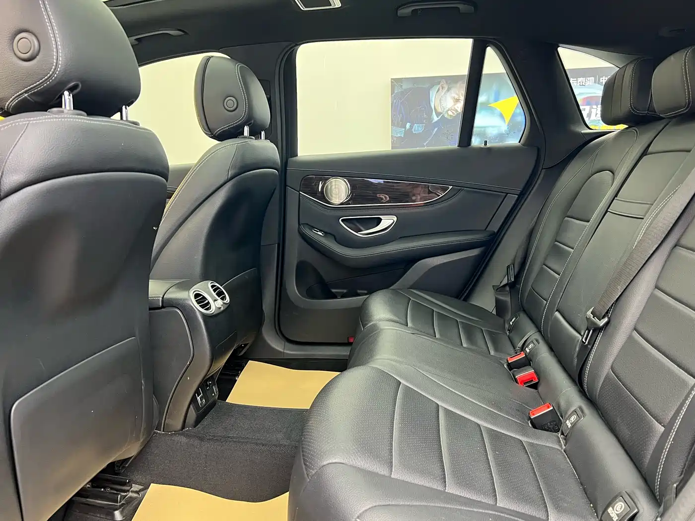 Mercedes-Benz GLC 2019 GLC 260 4MATIC Dynamic фото 9