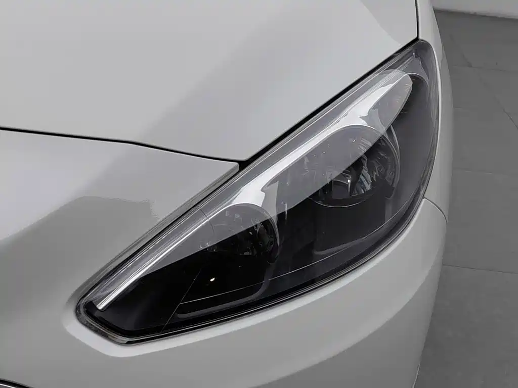 Peugeot 308 2014 2013 Model 1.6L Automatic Superior Style