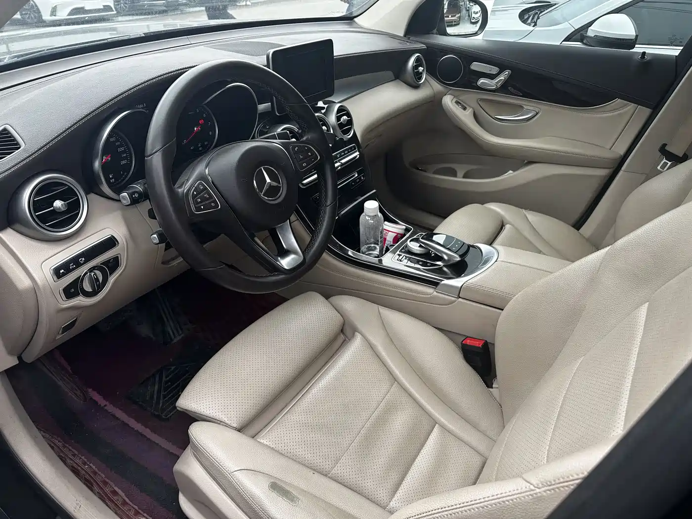 Mercedes-Benz GLC 2019 GLC 260 4MATIC Luxury фото 6