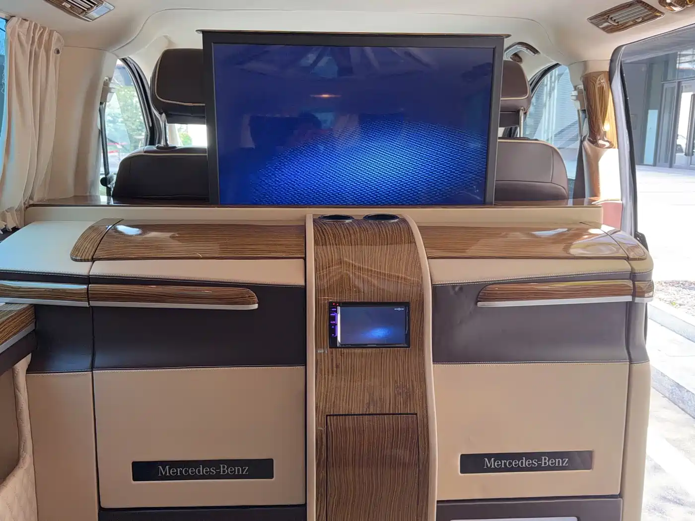 Mercedes-Benz Vito 2018 2.0T Elite Edition 7-Seater China V фото 5