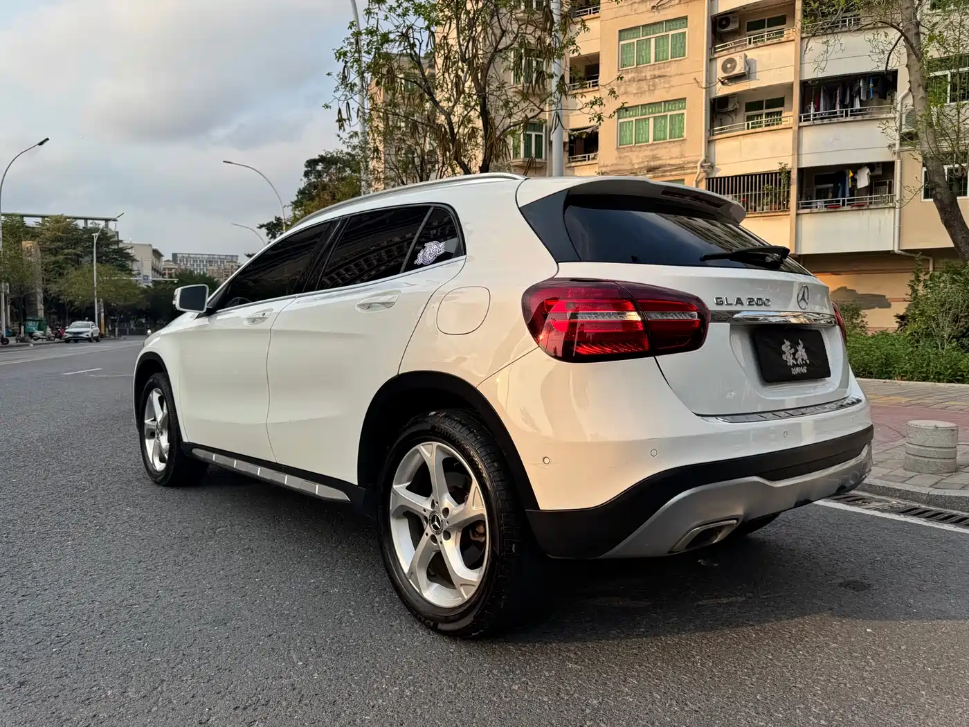 Mercedes-Benz GLA 2017 GLA 200 Dynamic фото 5