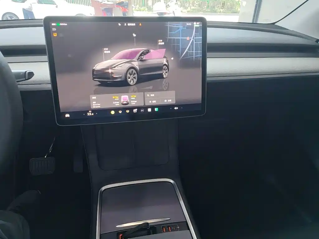 Tesla Model Y 2024 Rear-Wheel Drive Version 13