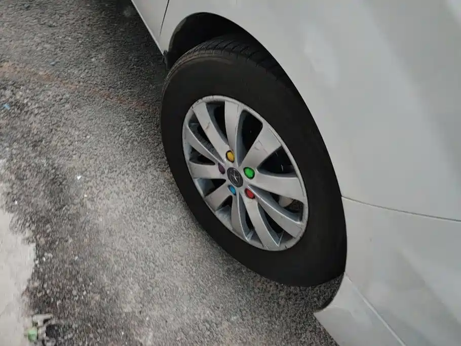 JAC Refine M5 2014 2014 Color Tour 2.0T Gasoline Manual Business