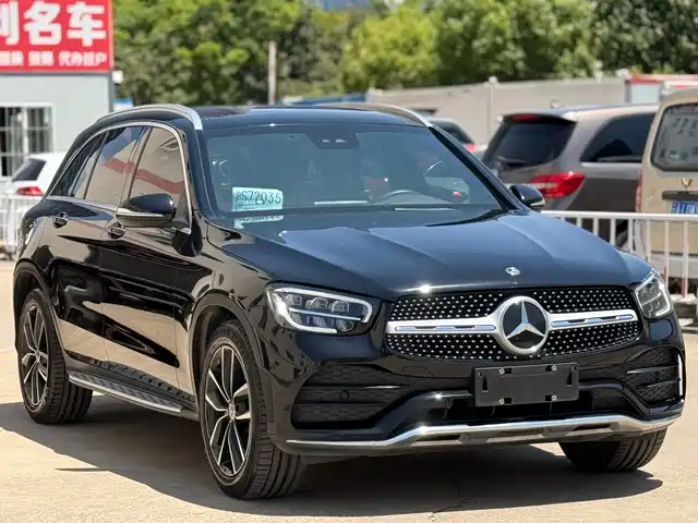 MERCEDES-BENZ GLC