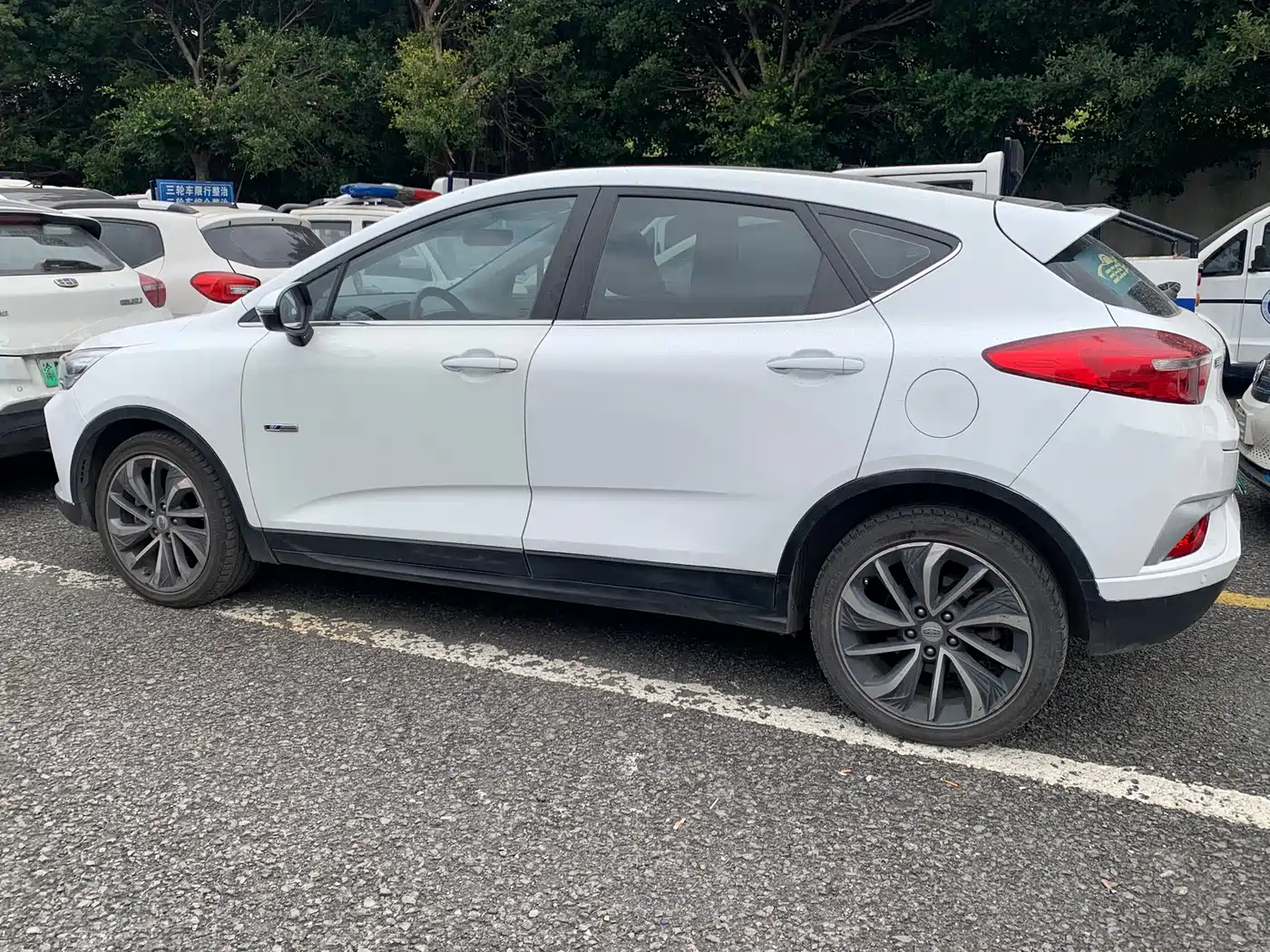 GEELY AUTOMOBILE EMGRAND GSE