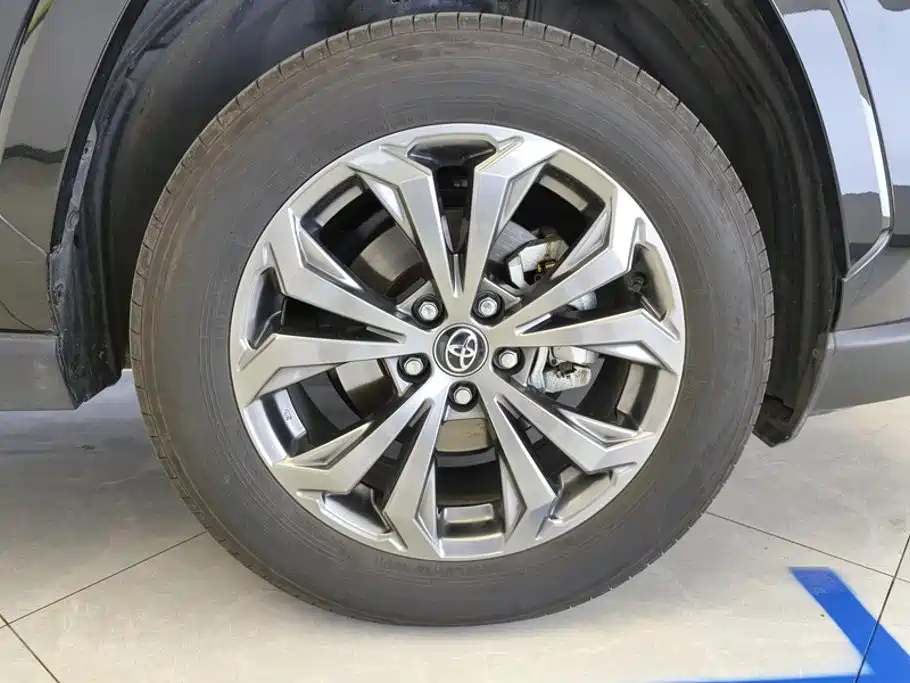 Toyota RAV4 Rongfang 2025 2024 2.0L CVT FWD Style Plus Edition