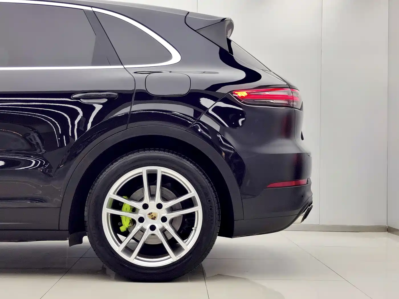 Porsche Cayenne New Energy 2021 Cayenne E-Hybrid 2.0T фото 8
