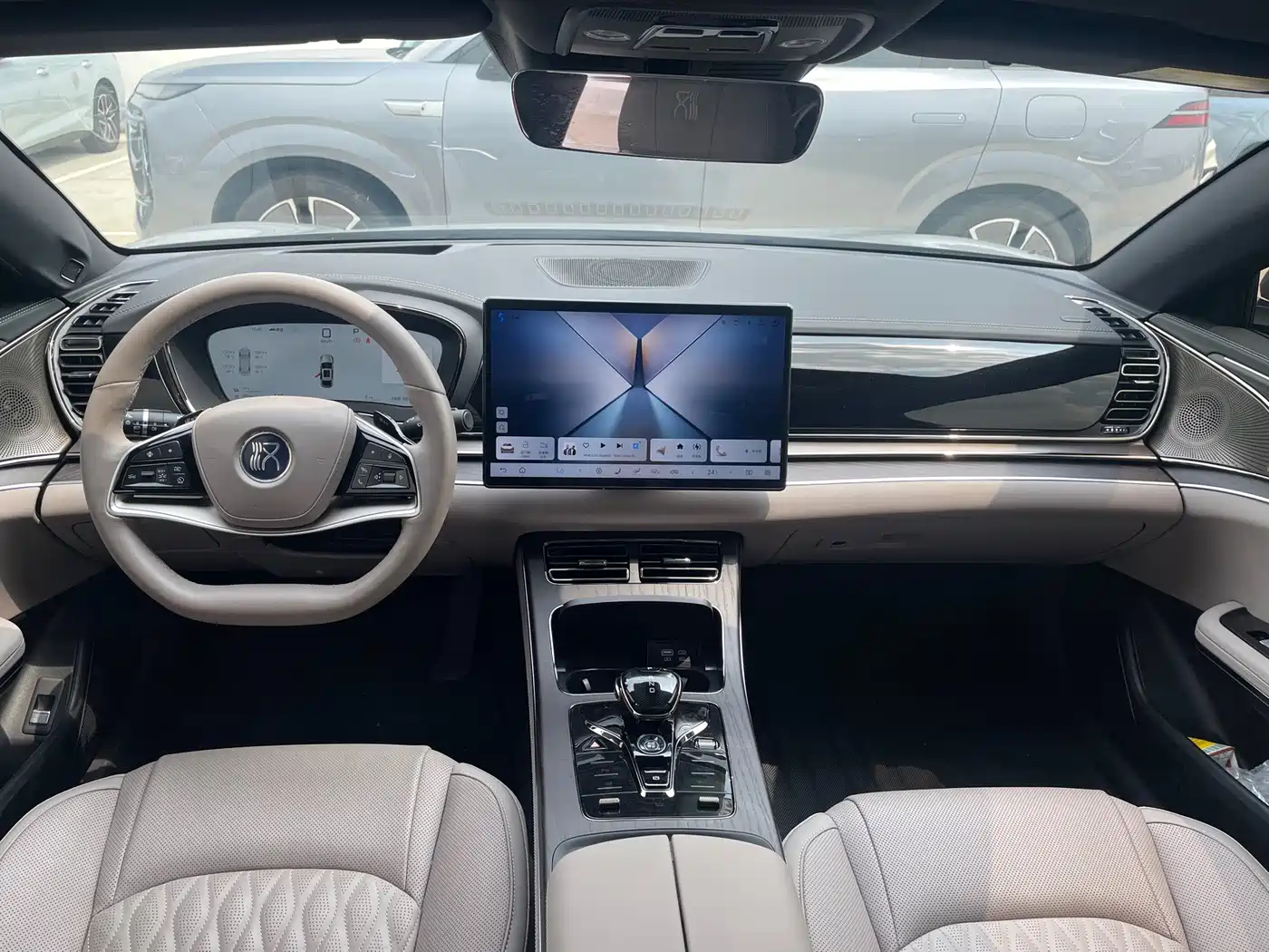 BYD Han 2025 2025 DM-i Smart Driving Edition 125KM LiDAR Flagship