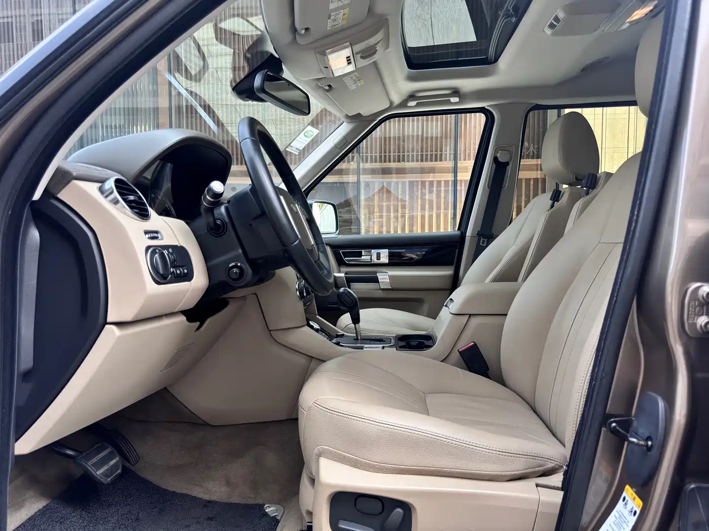 Land Rover Discovery 2012 3.0 SDV6 HSE Diesel фото 13