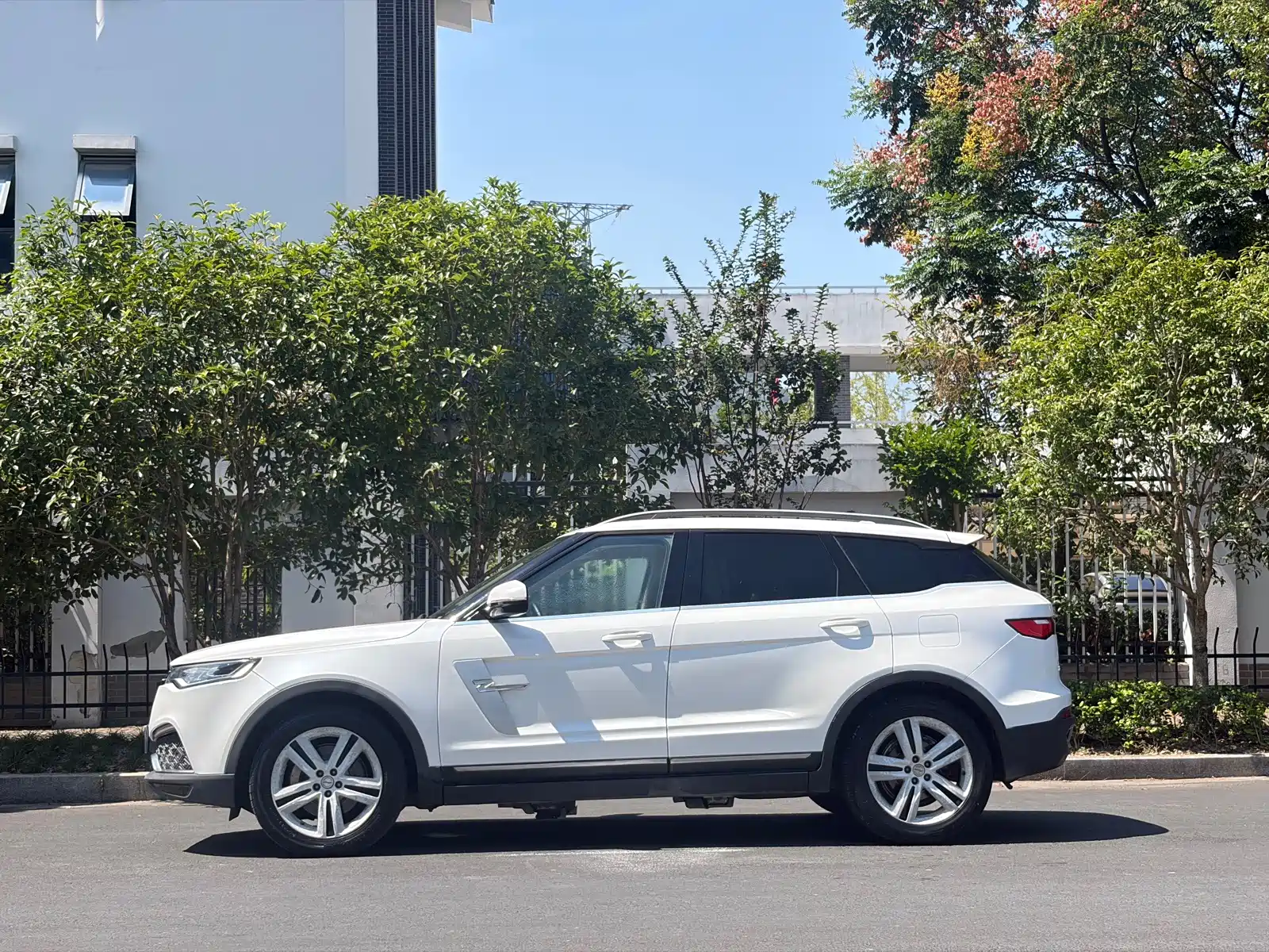 Фото 5 - Zotye T700