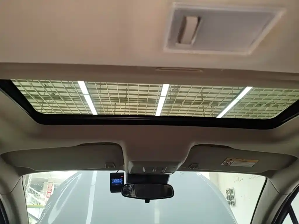 Фото 18 - Buick Encore