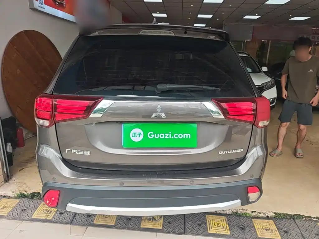 Mitsubishi Outlander 2016 2016 2.0L 2WD Fashion Edition 5-seater