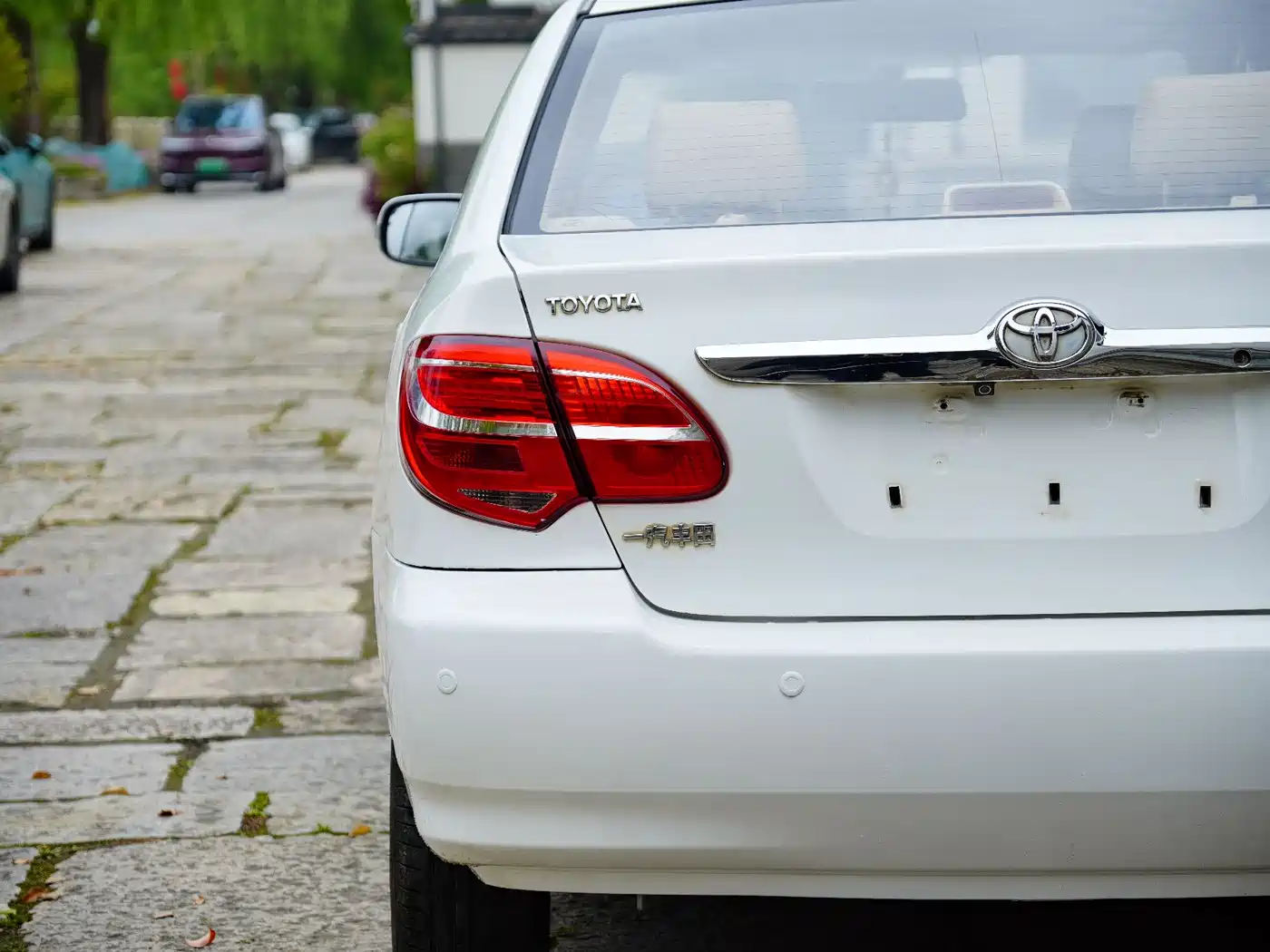 Toyota Corolla 2013 1.6L Automatic Luxury фото 11