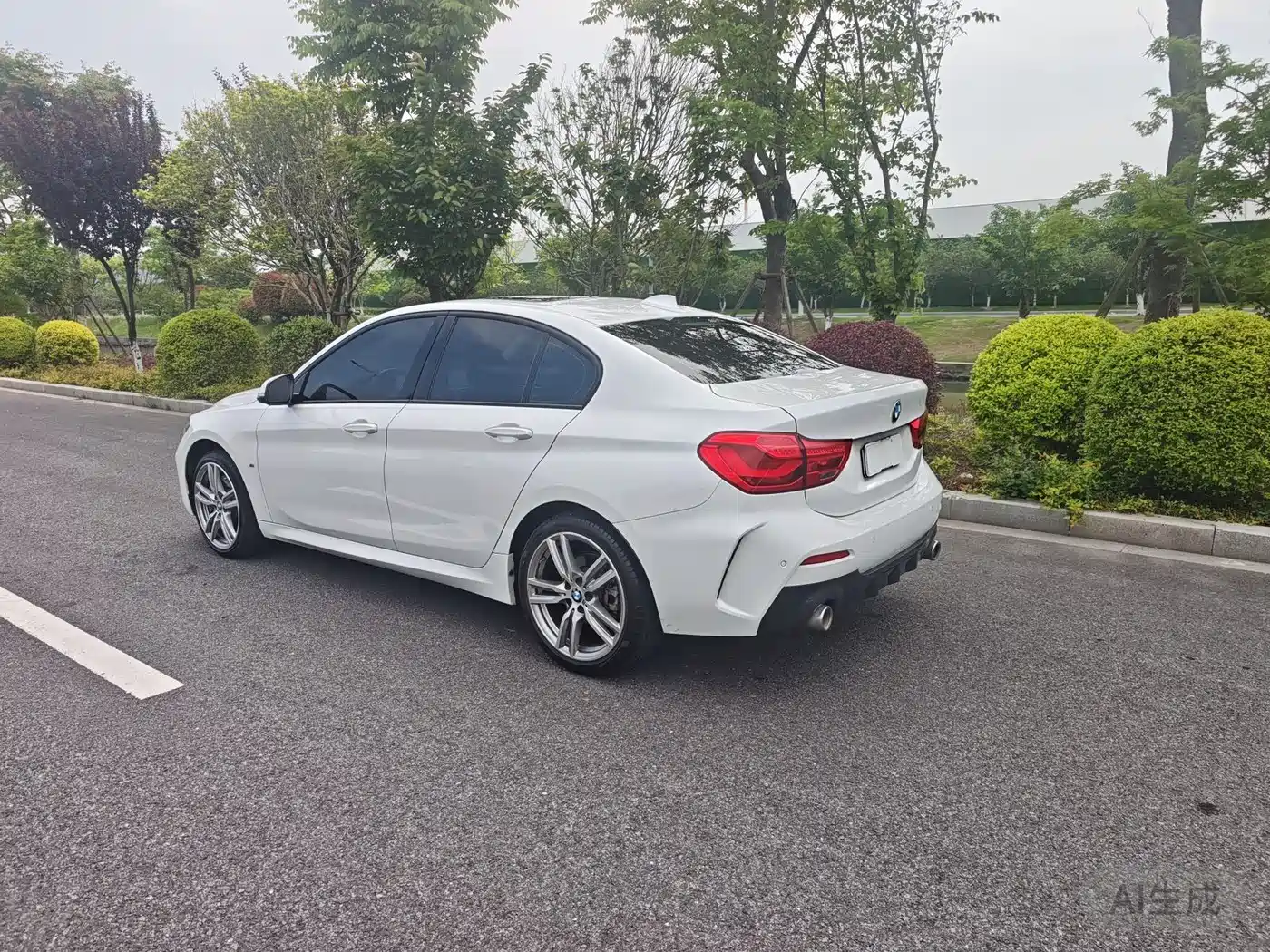 BMW 1 Series 2020 Model 125i Leading M Sport Package фото 11