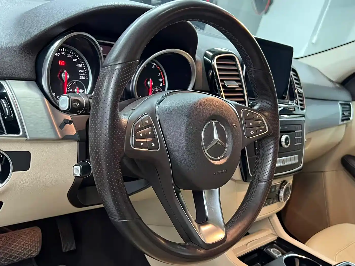 Mercedes-Benz GLE 2015 GLE 320 4MATIC фото 11