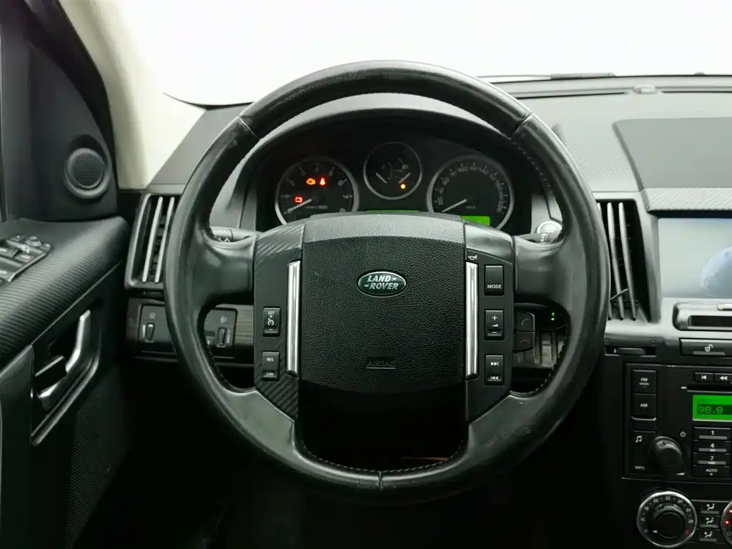 Land Rover Freelander 2 2012 2.0T Si4 SE Petrol фото 13