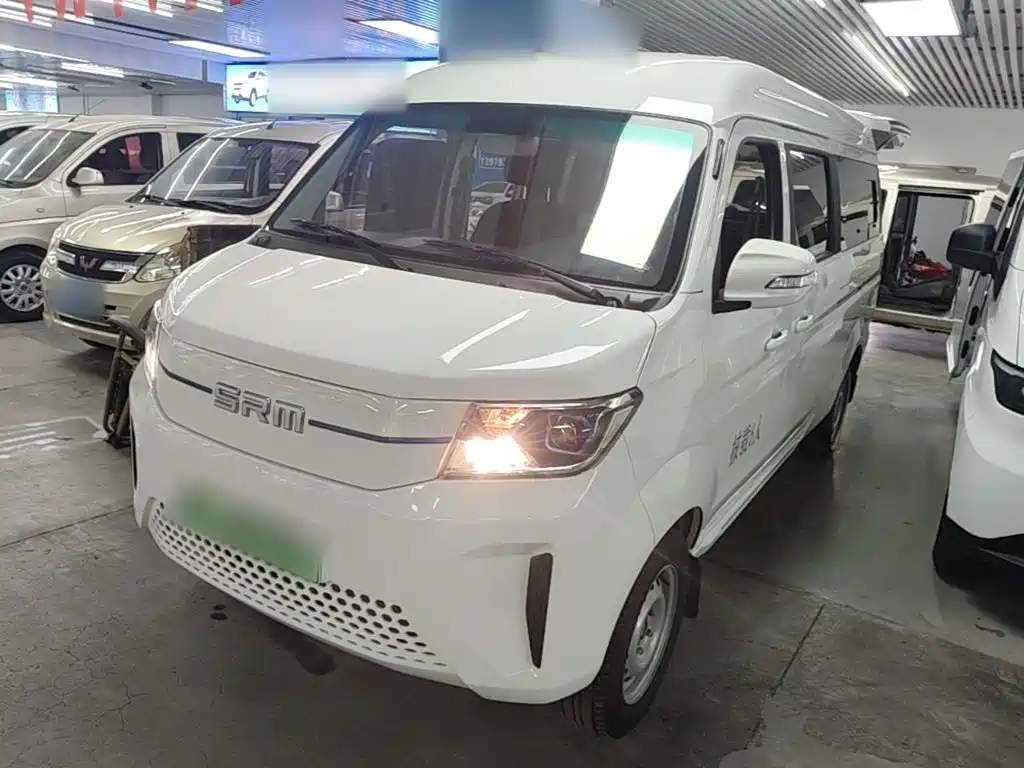 SRM Xinyuan Good Luck 2026 2025 Voyage Edition BYD 42.3kWh 305km 6-seater