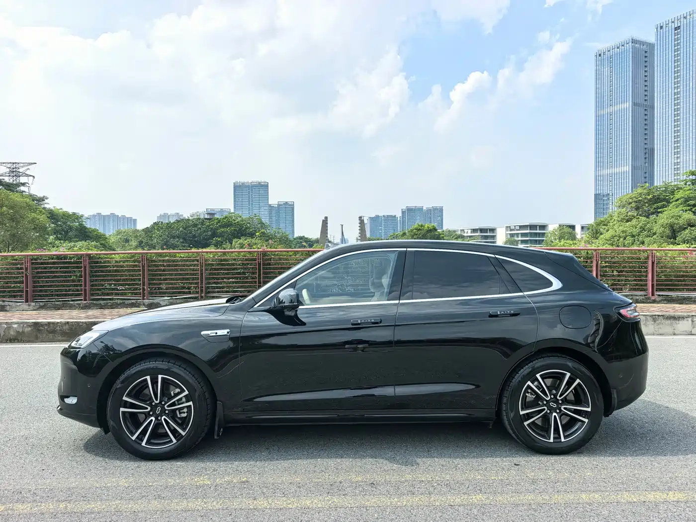 AITO Wenjie AITO M5 2024 Extended Range Max RWD Advanced Smart Driving Edition фото 22