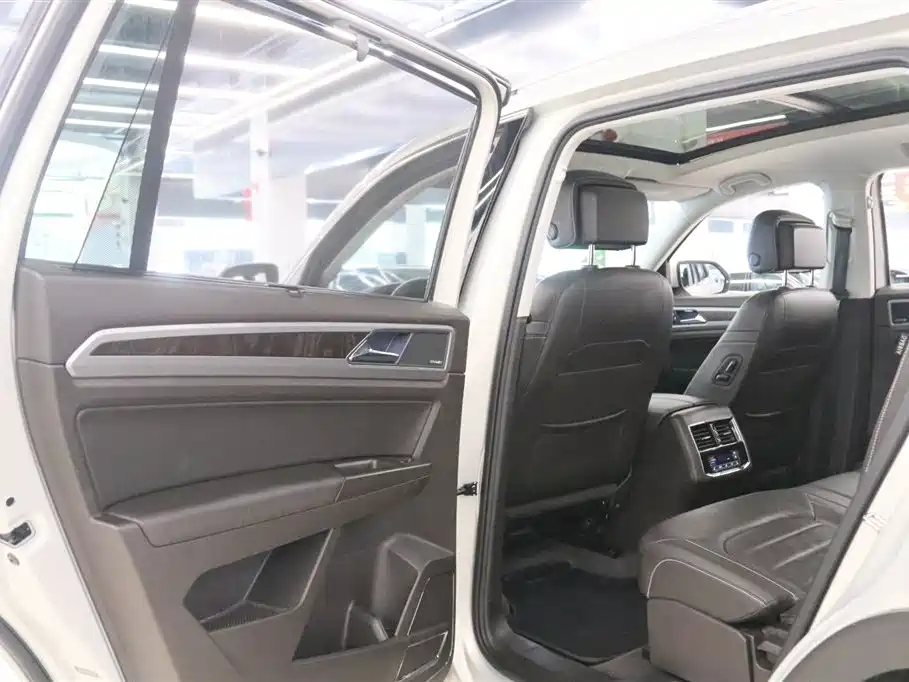 Volkswagen Teramont 2017 380TSI 4WD Flagship фото 16