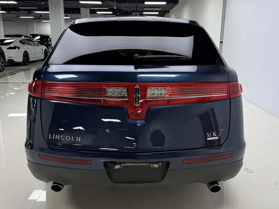 Lincoln MKT 2013