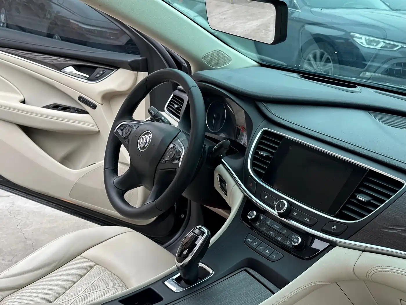 BUICK LACROSSE