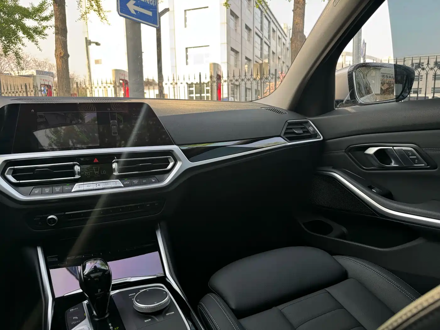 BMW 3 Series 2020 320Li M Sport Package фото 15