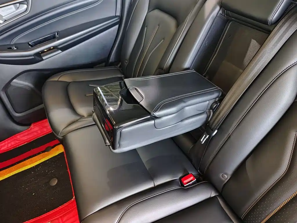 Ford Edge 2021 2021 PLUS EcoBoost 245 FWD Platinum Sharp 5-seater