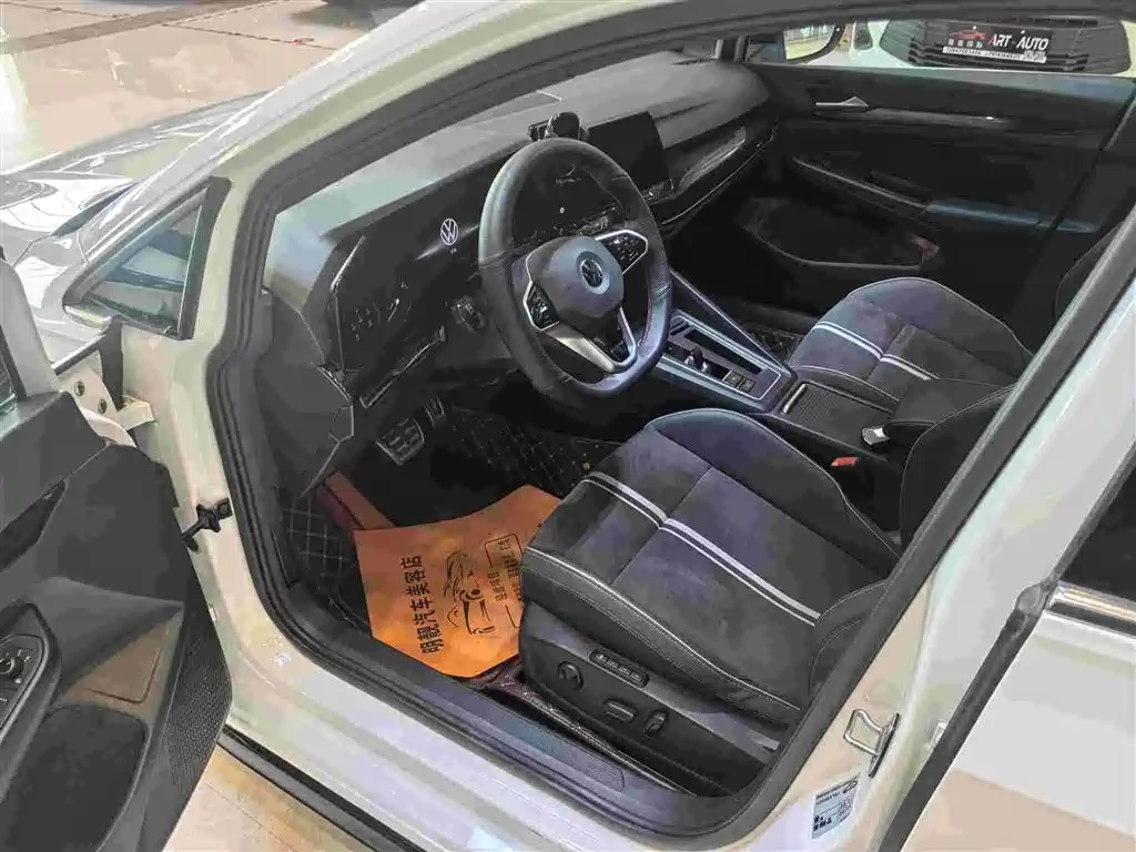 Volkswagen Golf 2023 280TSI DSG R-Line Lite фото 6