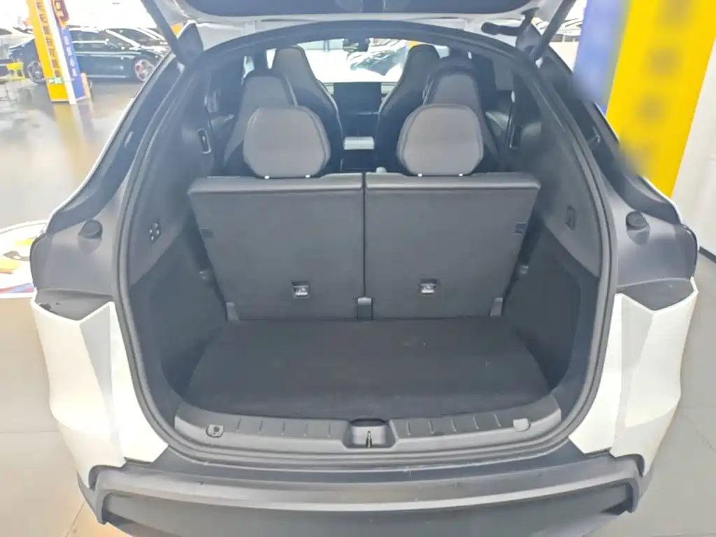 Tesla Model Y L 2025 2025 Facelift Long Range AWD