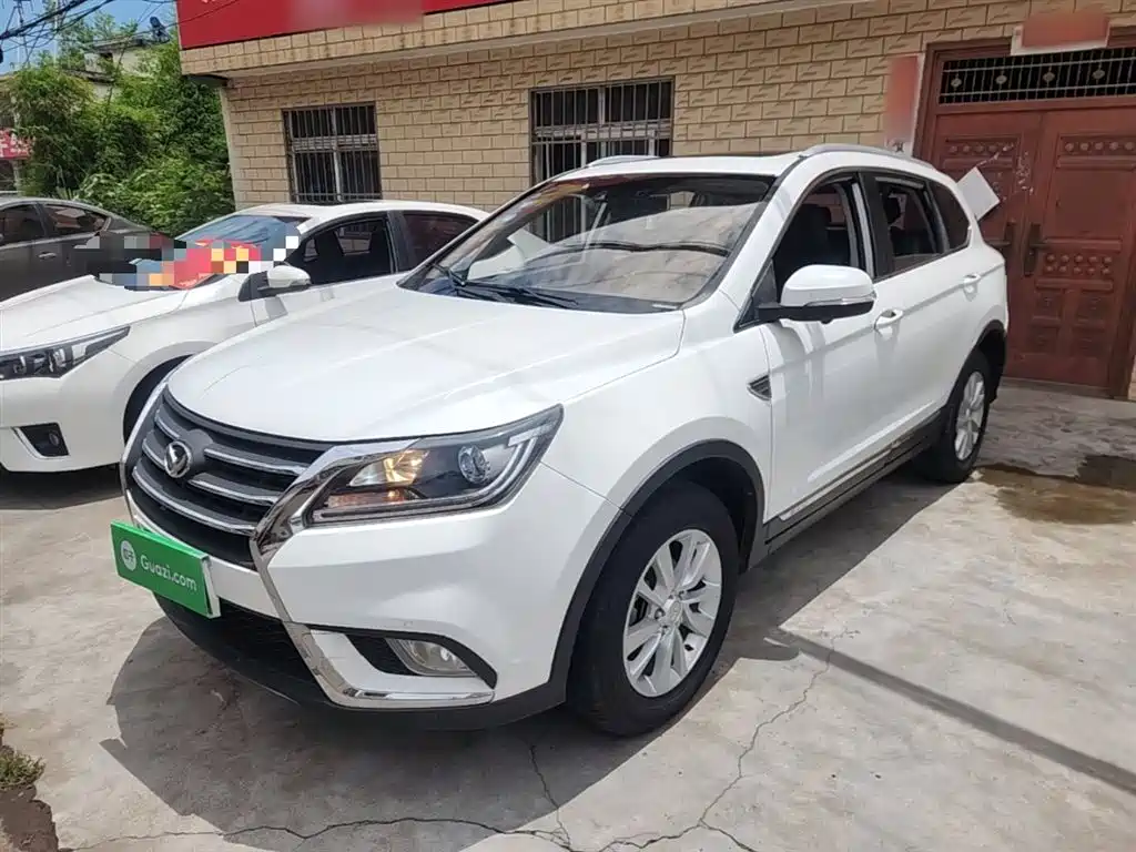 BAIC Huansu S6 2016 2016 1.5T Manual Smart Edition