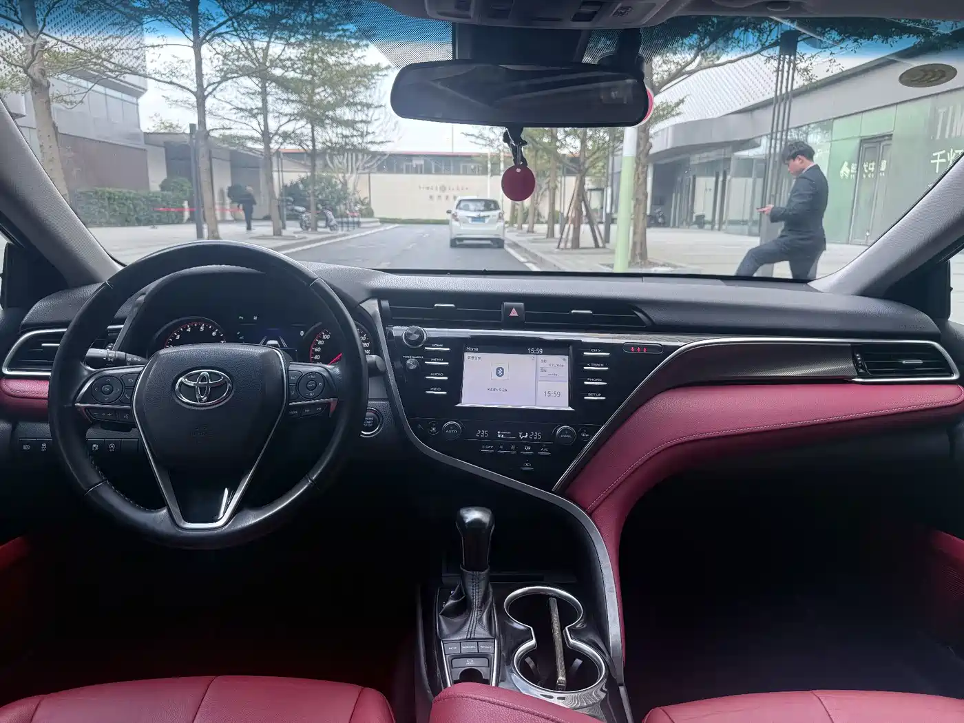 Toyota Camry 2018 2.5S Trend Edition фото 6