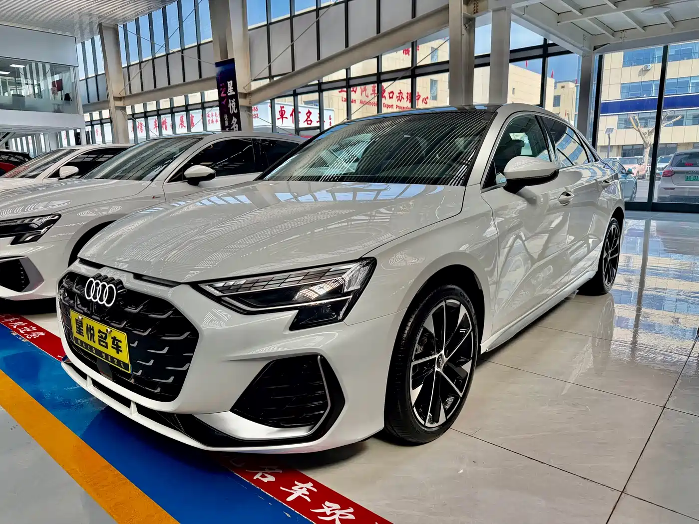 Audi A3 2025 A3L Limousine 35TFSI Flying Premium фото 2
