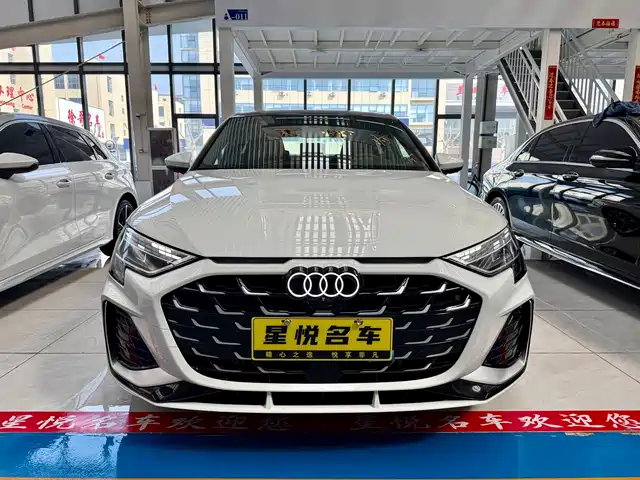 Audi A3 A3L Limousine 35TFSI, Sprint, Премиум