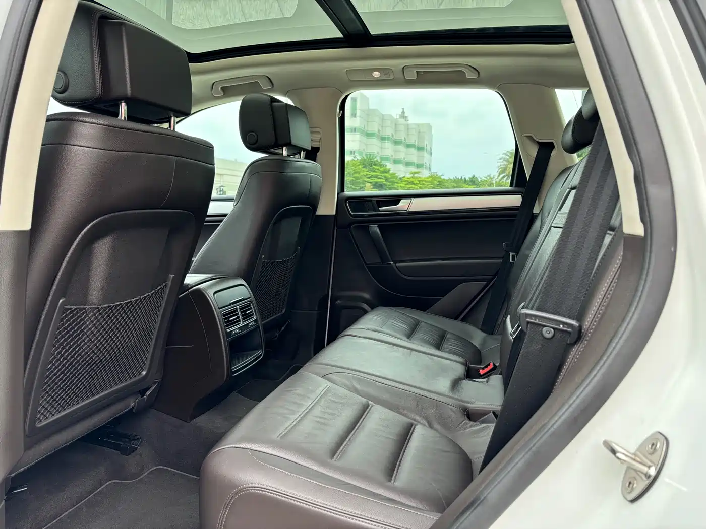 Volkswagen Touareg 2017 3.0TSI Explorer Edition фото 10