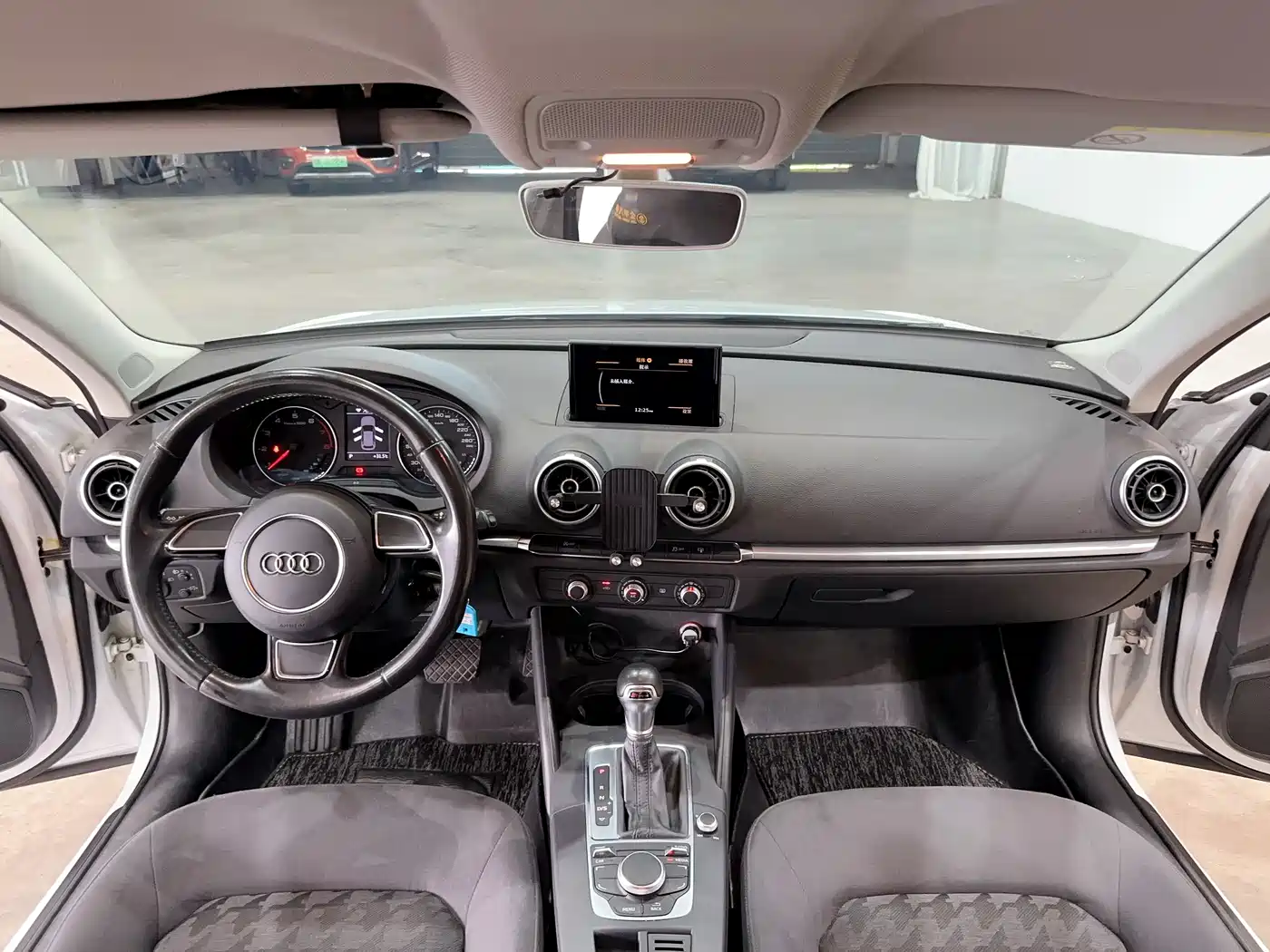 Audi A3 2016 Sportback 35 TFSI Progressive фото 23