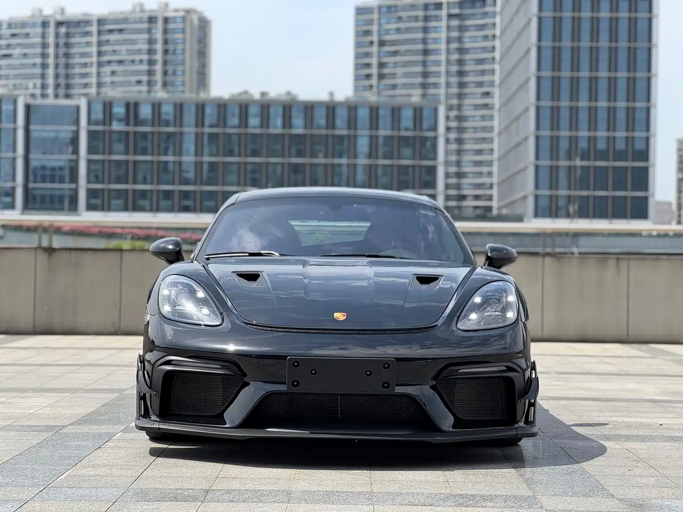 PORSCHE 718