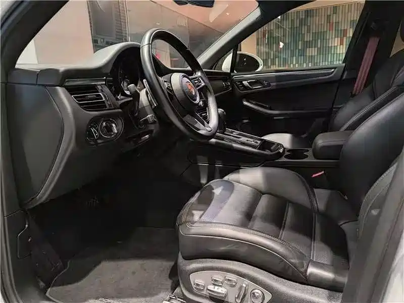 Porsche Macan 2022 Macan 2.0T фото 4