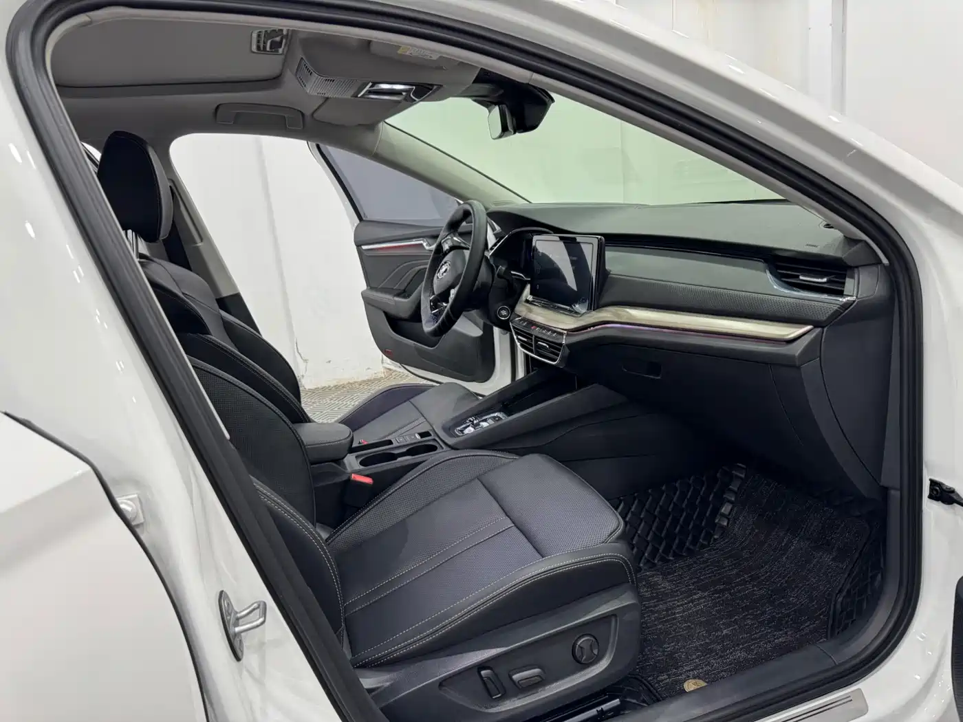 Škoda Octavia 2022 PRO TSI280 Luxury Edition фото 4