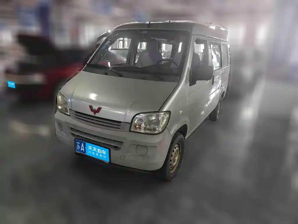 Wuling Motors Wuling Zhiguang 2015 2013 1.0L Practical