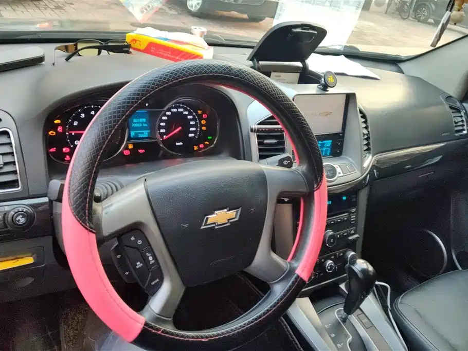 Chevrolet Captiva 2017 2.4L 2WD Luxury Edition 7-Seater фото 12