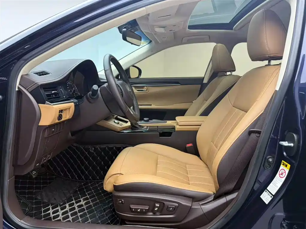 Lexus ES 2015 200 Elite Edition фото 8