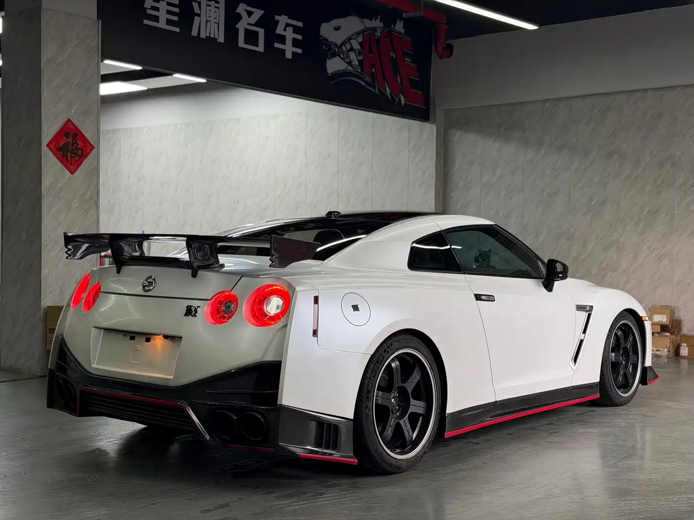 Nissan GT-R 2012 3.8T Premium Edition фото 8